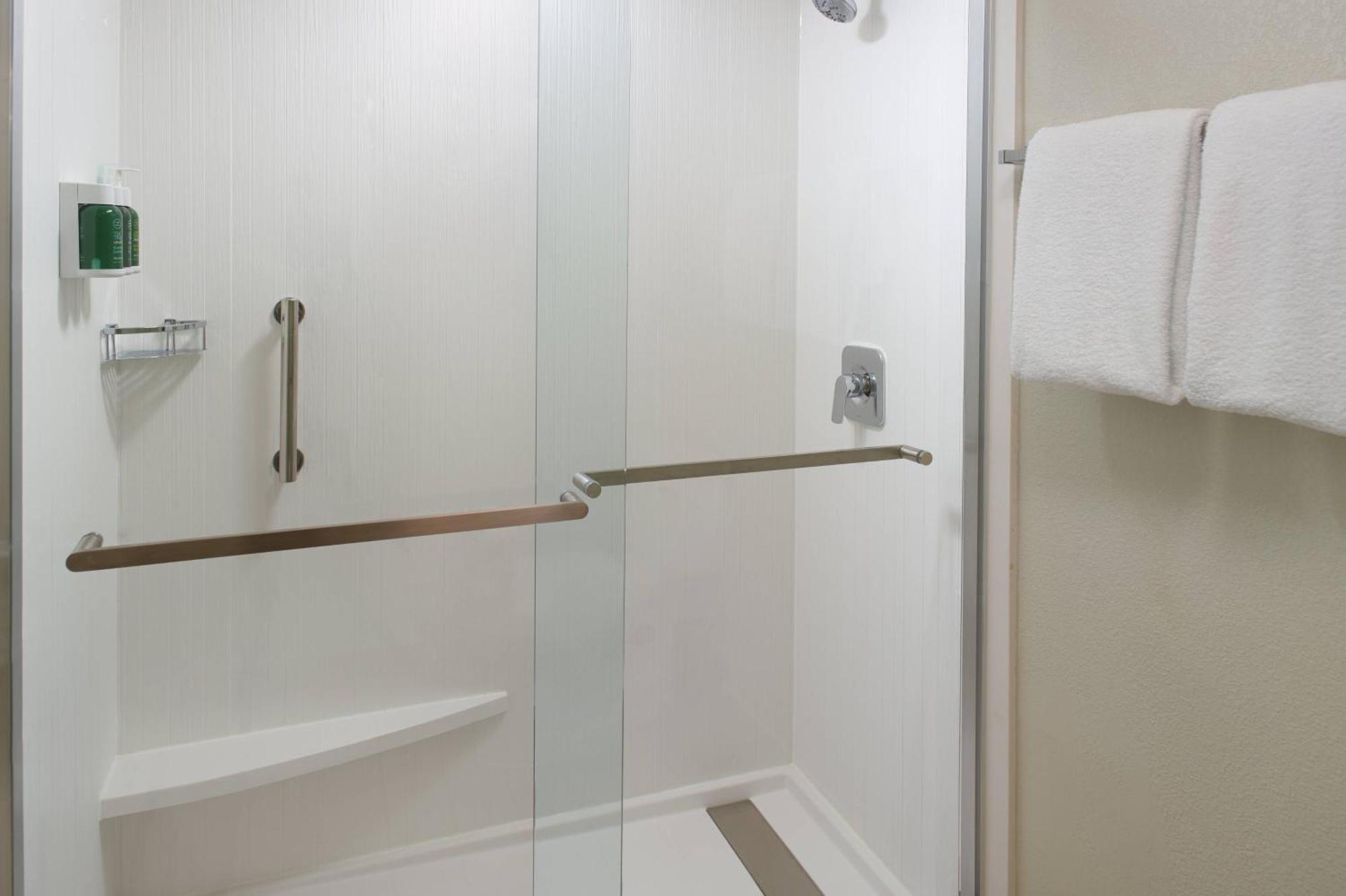 Courtyard By Marriott Atlanta Airport South/Sullivan Road College Park Exterior foto